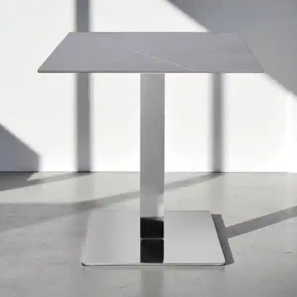 Tavolo bar ristorante 70x70 cm piano per esterno effetto Cemento e base argento H 75
